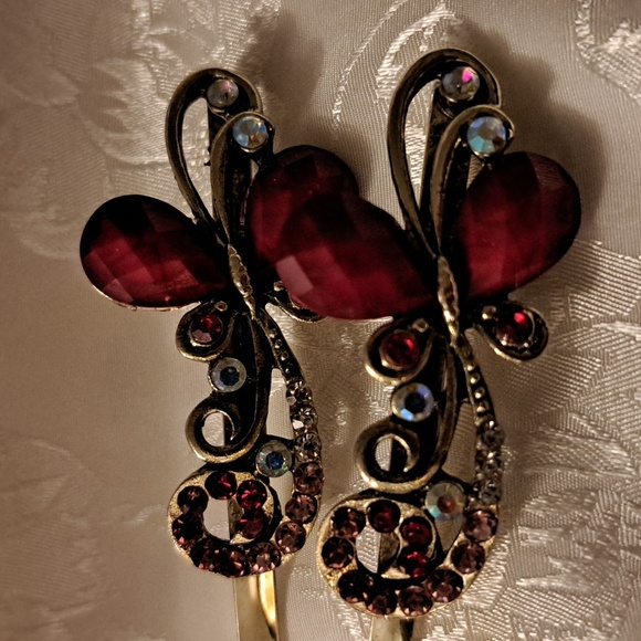 Costume jewellery hair clips - Picture 4 of 4